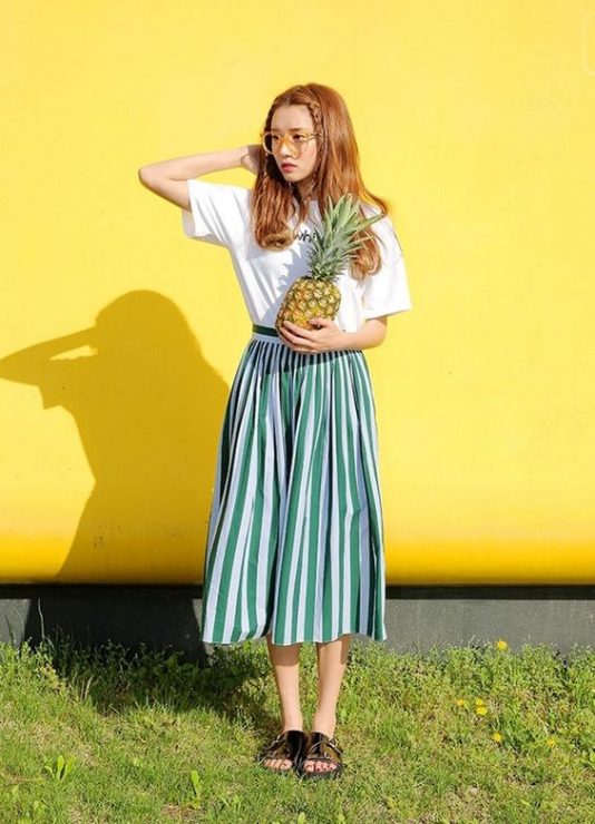 直條紋裙子 　穿搭